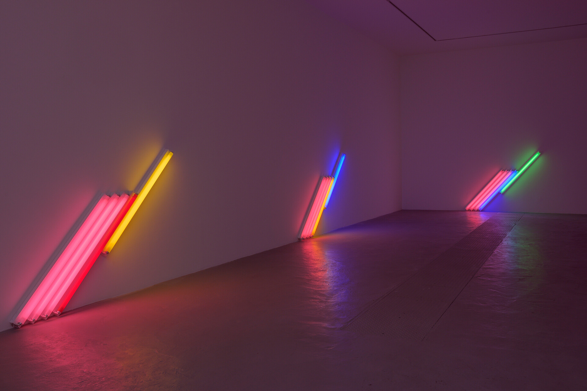 Dan Flavin | David Zwirner